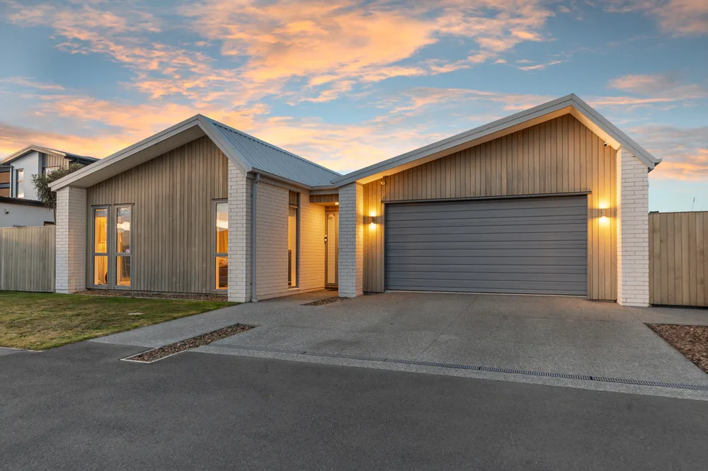 Photos of 63 Prestons Park Drive