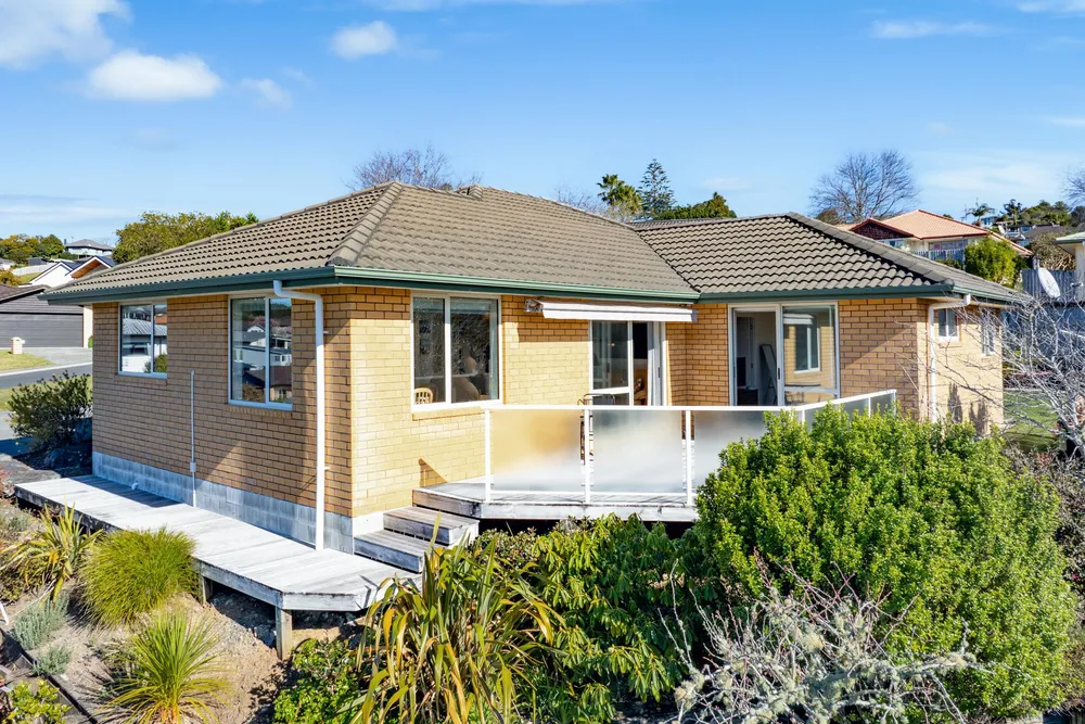 Photos of 51 Earlsway