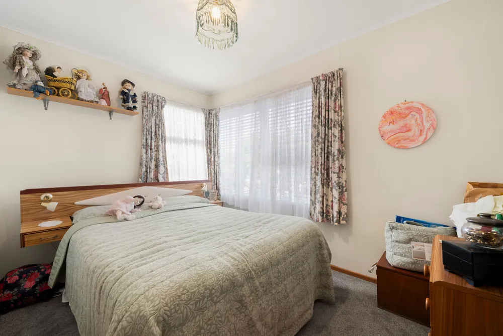 Photos of 46 Hobart Crescent
