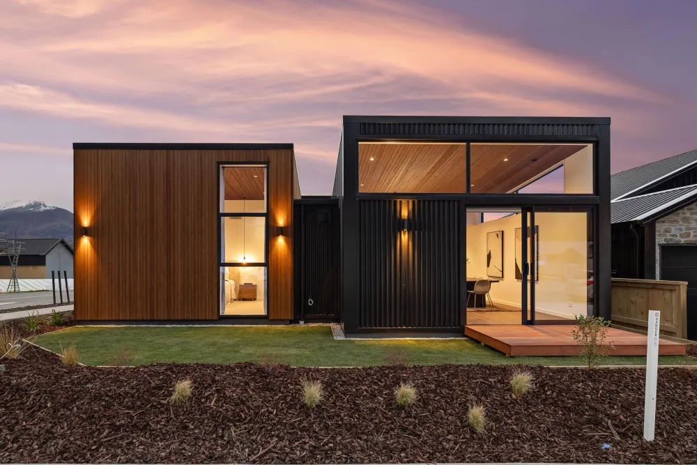 Photos of 11 Rowe Drive, Hanley's Farm