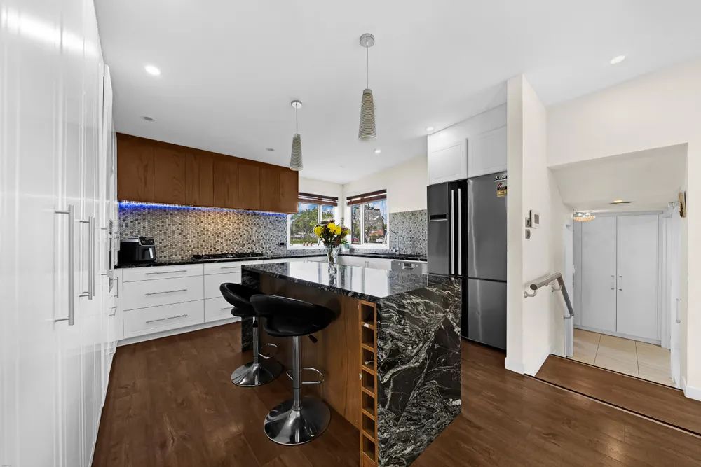 Photos of 89 Bolton Street