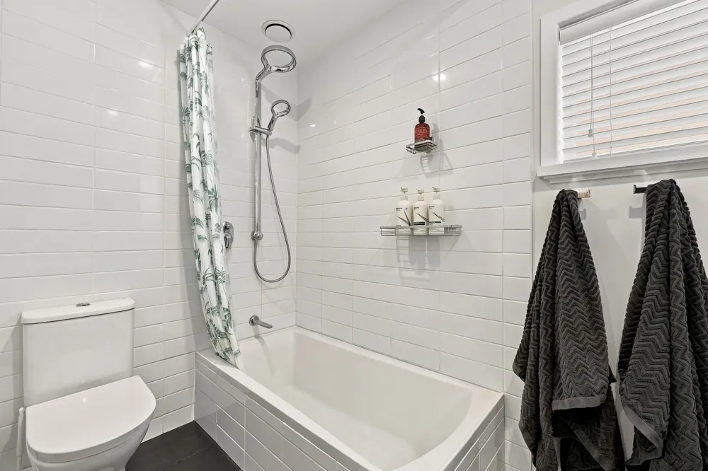 Photos of 7 Stokes Avenue