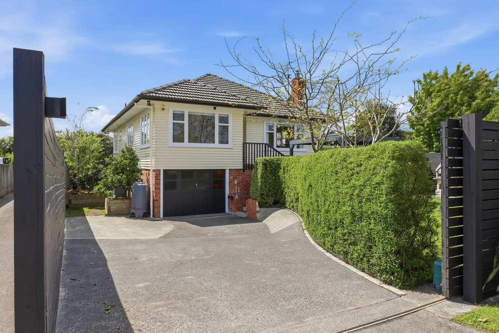 Photos of 7 Stokes Avenue