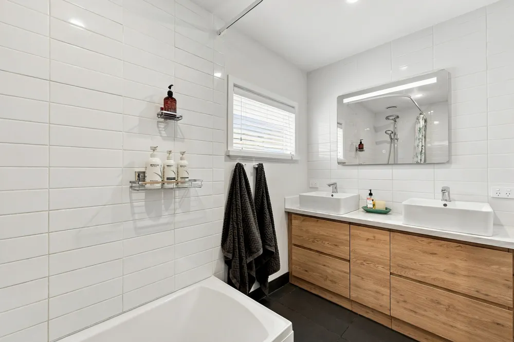 Photos of 7 Stokes Avenue