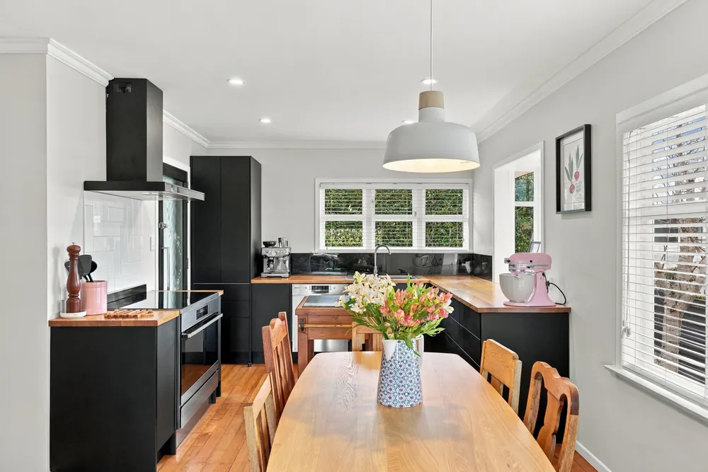 Photos of 7 Stokes Avenue