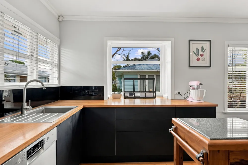Photos of 7 Stokes Avenue
