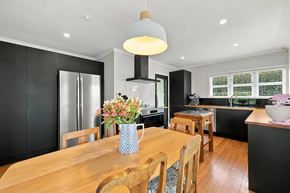 Photos of 7 Stokes Avenue