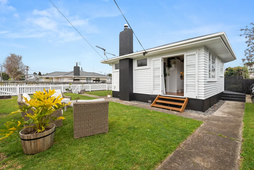 Photos of 75 Hynds Road