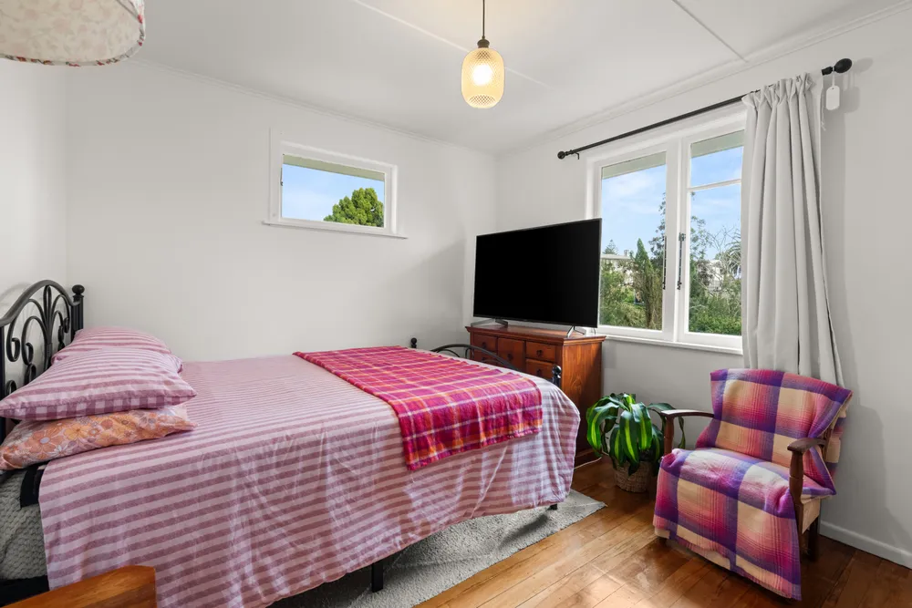 Photos of 75 Hynds Road