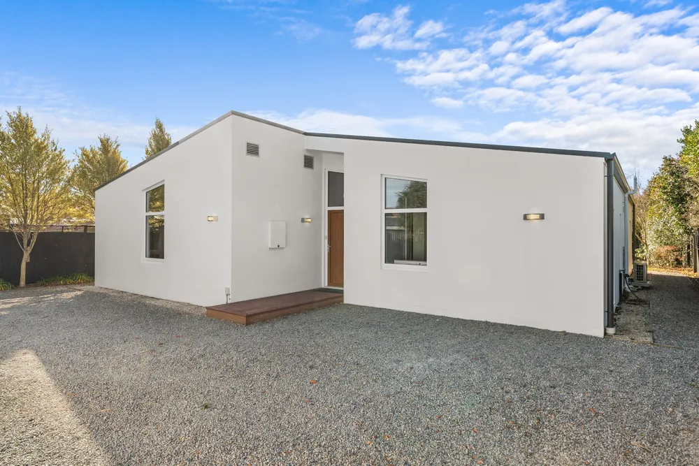 Photos of 24 Fovant Street