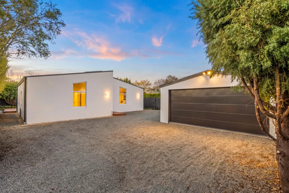 Photos of 24 Fovant Street
