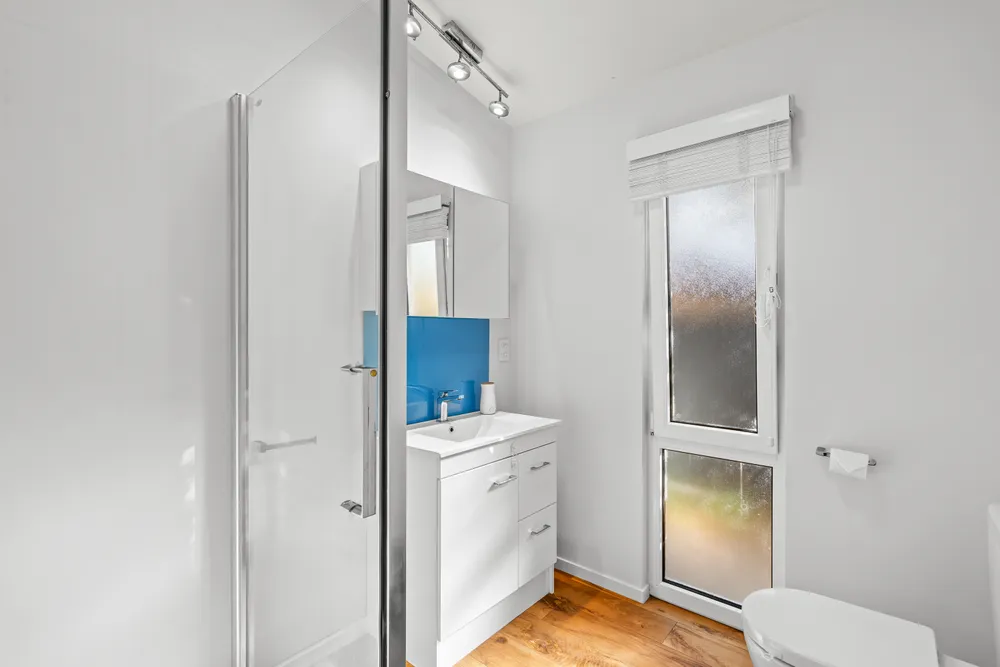 Photos of 24 Fovant Street