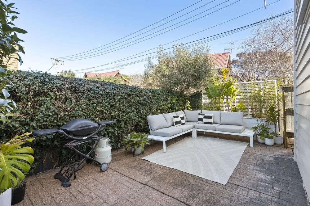 Photos of 1/33 Abbotts Way