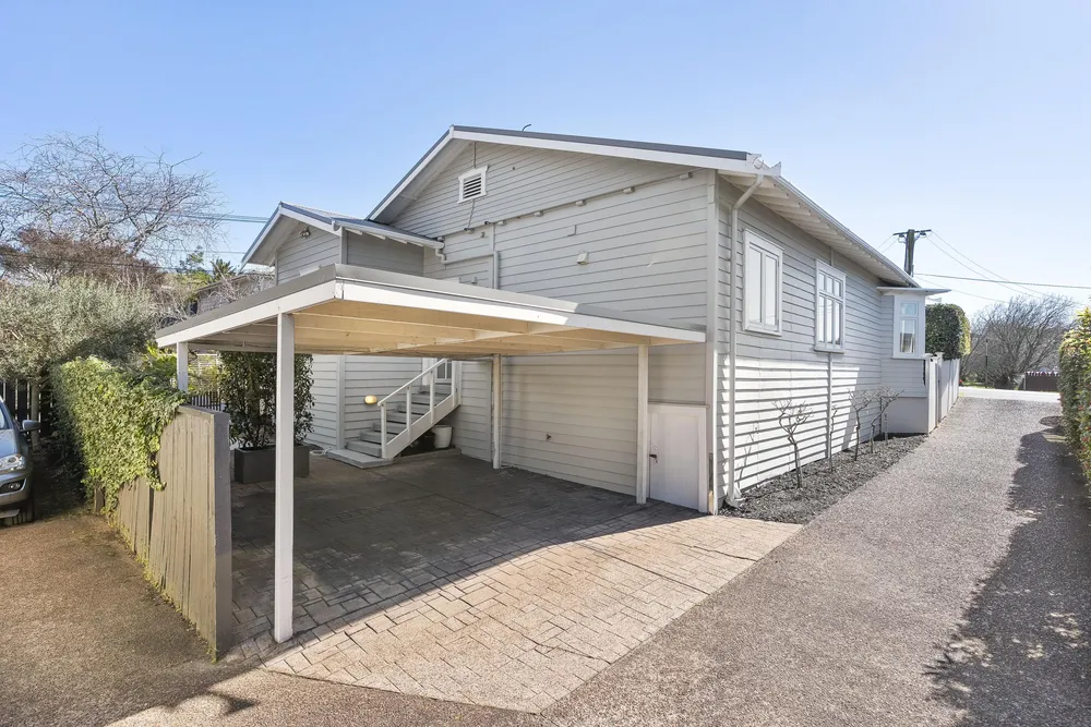 Photos of 1/33 Abbotts Way