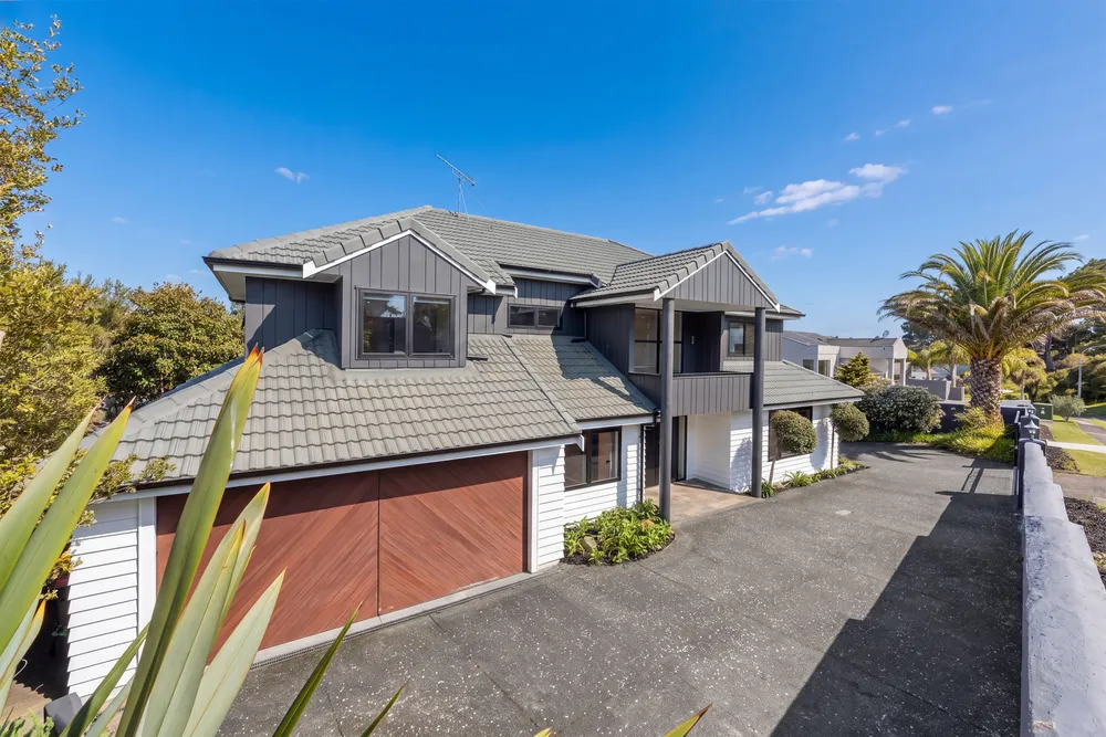 Photos of 128 Onetaunga Road