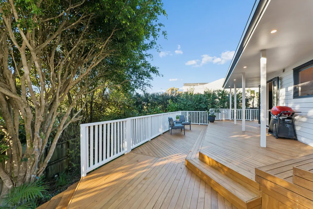 Photos of 128 Onetaunga Road