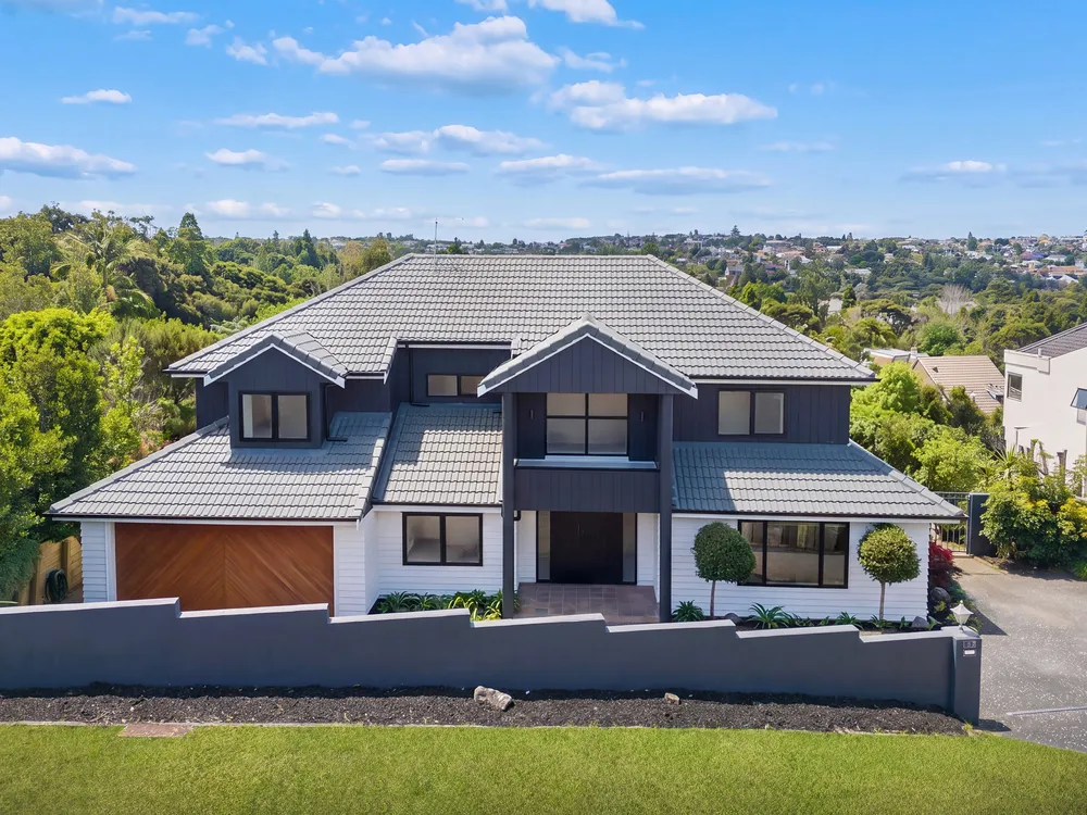 Photos of 128 Onetaunga Road