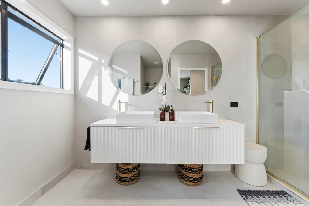 Photos of 128 Onetaunga Road