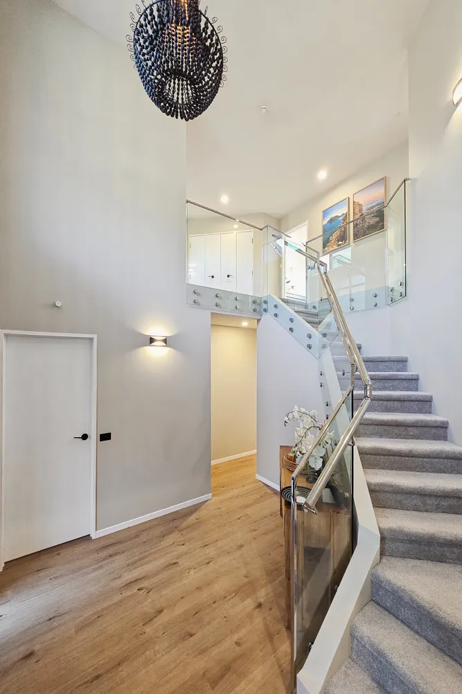 Photos of 128 Onetaunga Road