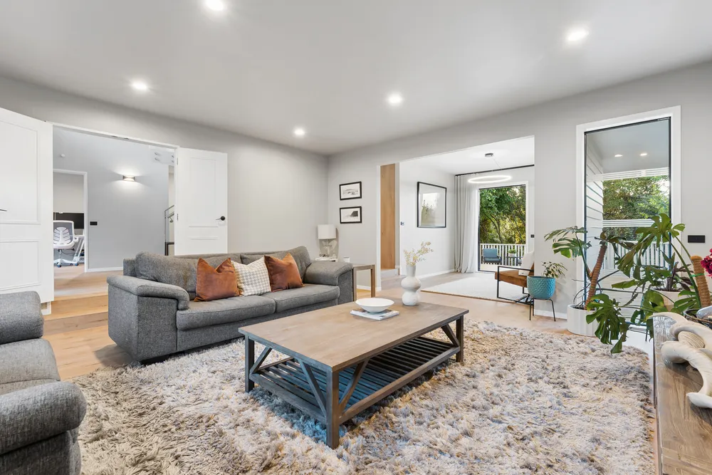 Photos of 128 Onetaunga Road