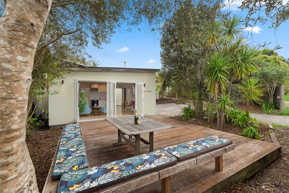 Photos of 20 Rawhiti Road
