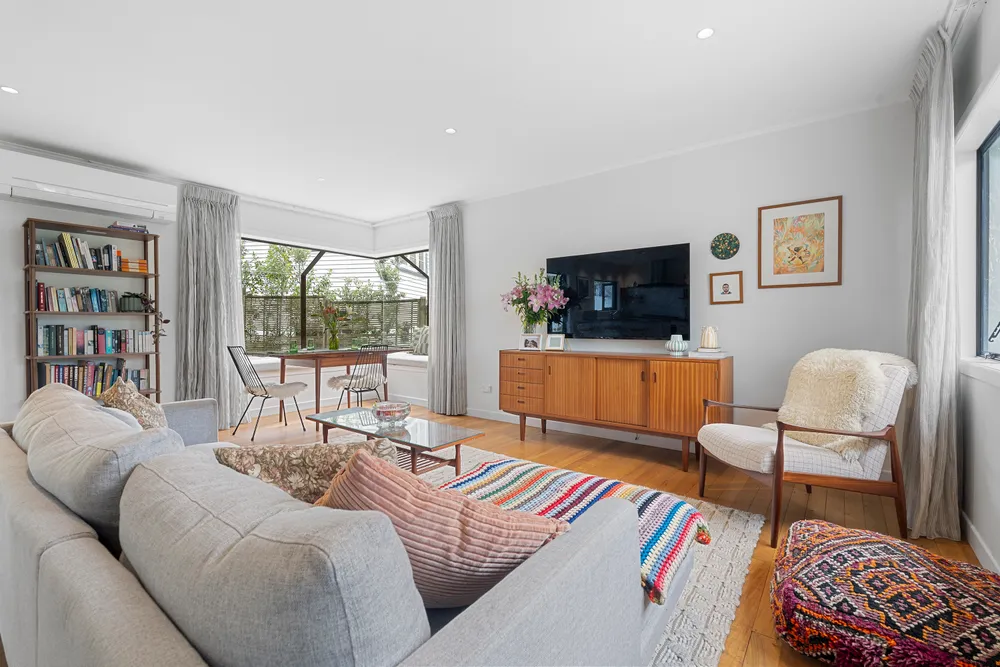 Photos of 20 Rawhiti Road