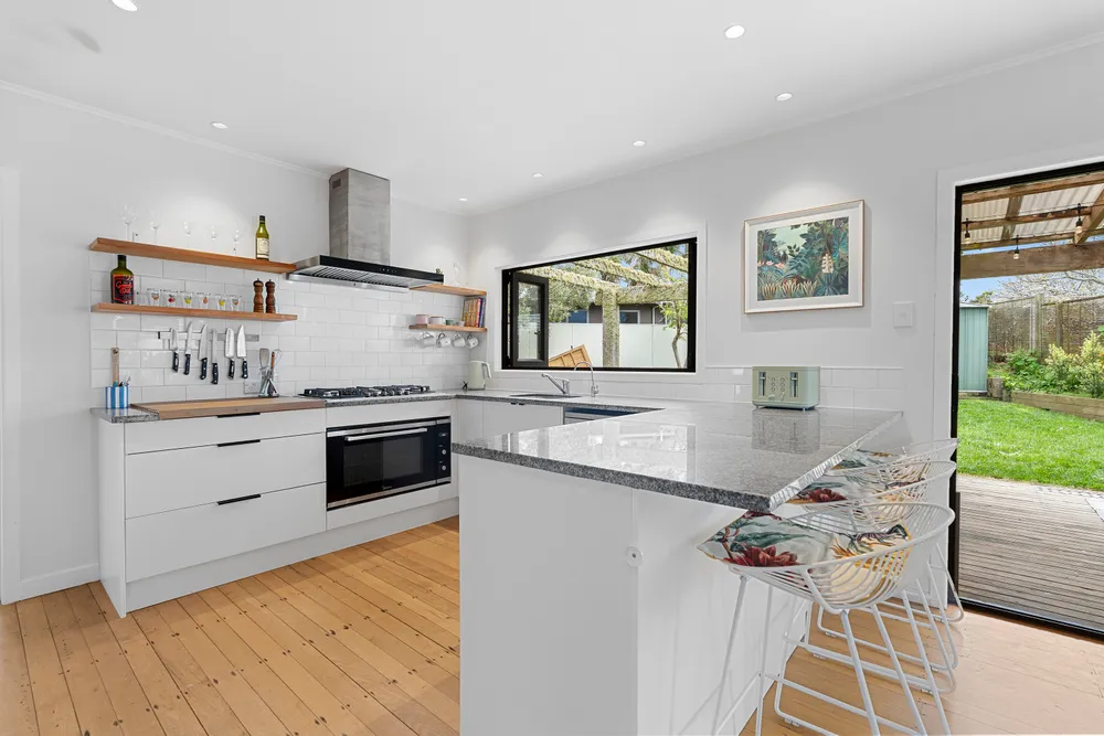 Photos of 20 Rawhiti Road