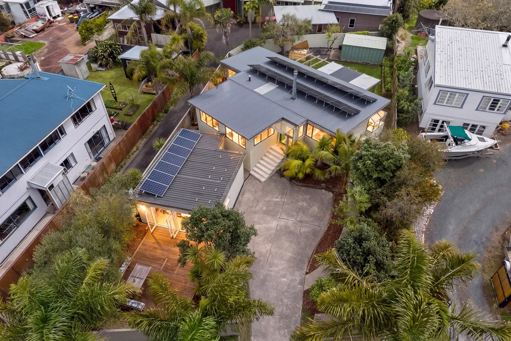 Photos of 20 Rawhiti Road