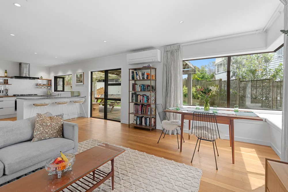 Photos of 20 Rawhiti Road