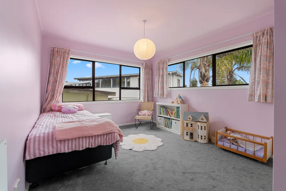 Photos of 20 Rawhiti Road