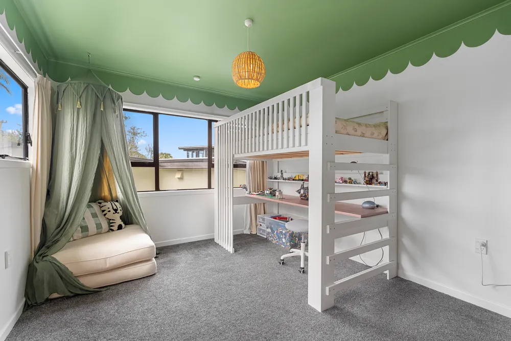Photos of 20 Rawhiti Road