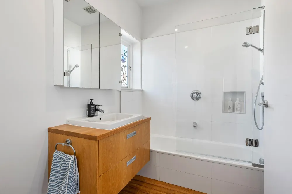 Photos of 53 Reihana Street