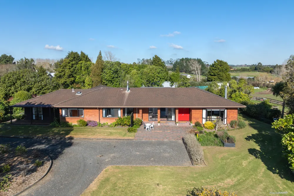 Photos of 111 Pearson Road