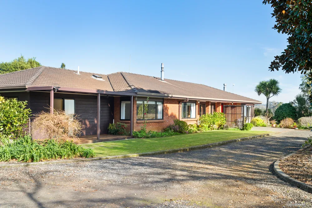 Photos of 111 Pearson Road