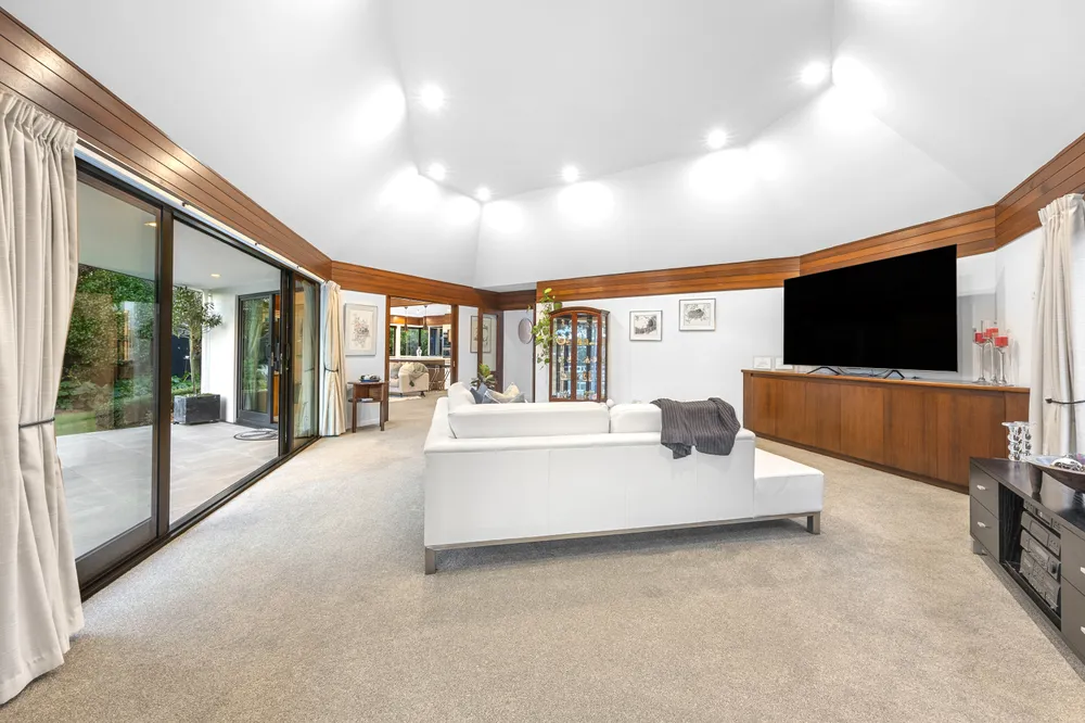 Photos of 14A Bannister Place