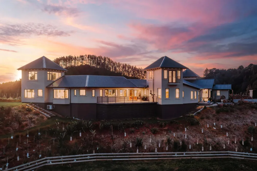 Photos of 160 Millington Road