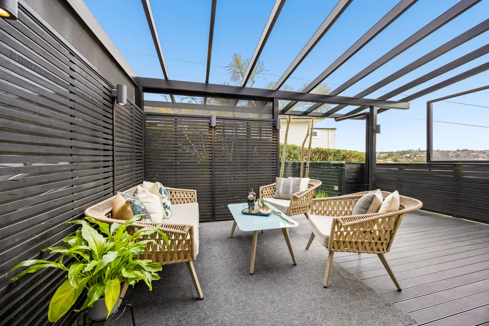 Photos of 2/107 Lucerne Road