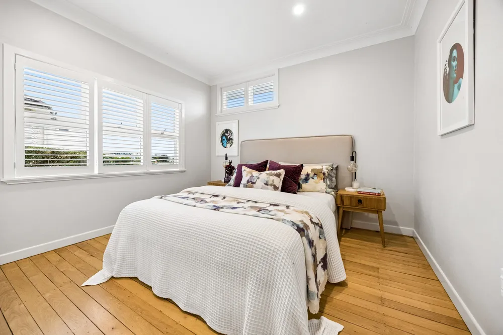 Photos of 2/107 Lucerne Road