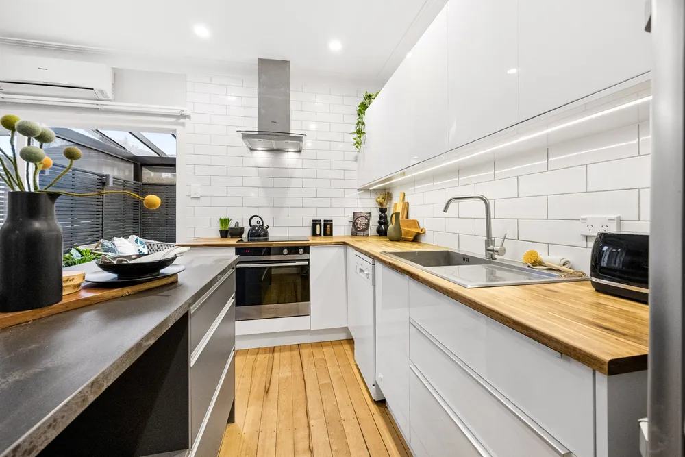 Photos of 2/107 Lucerne Road