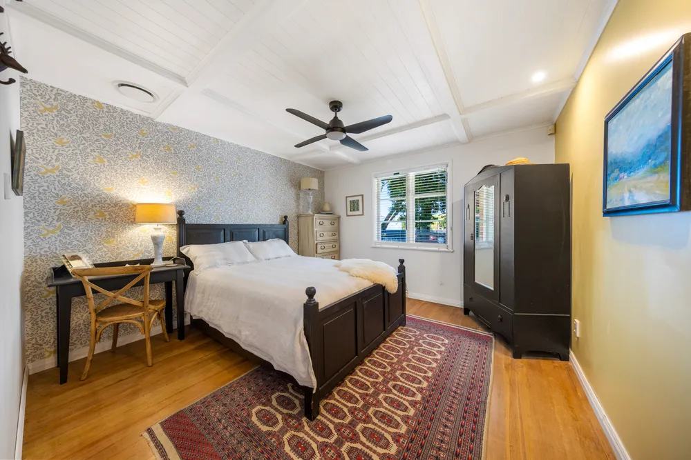 Photos of 11 Alamein Road