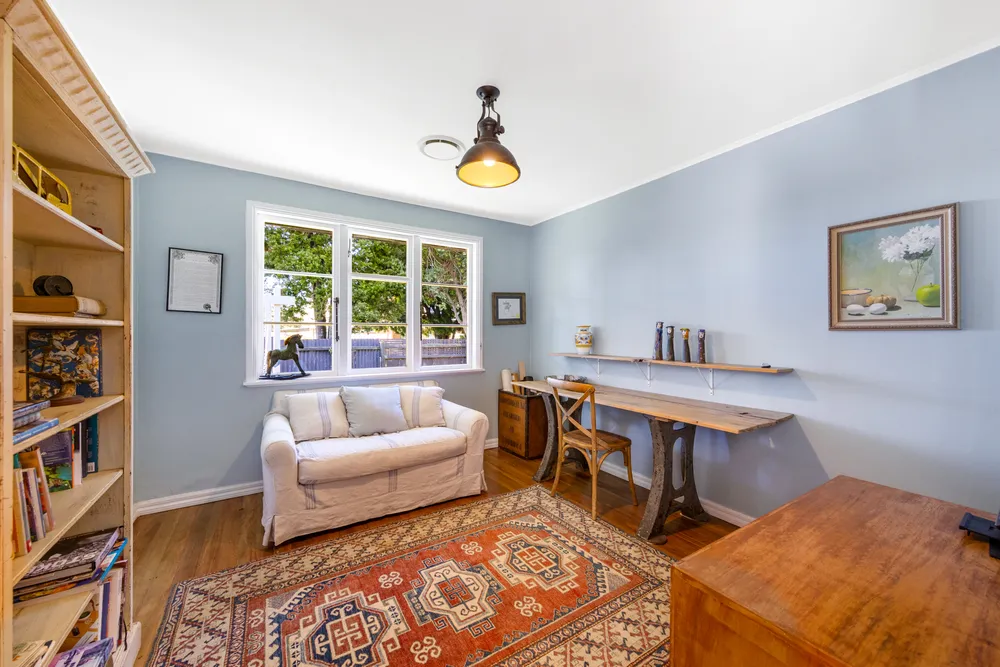 Photos of 11 Alamein Road