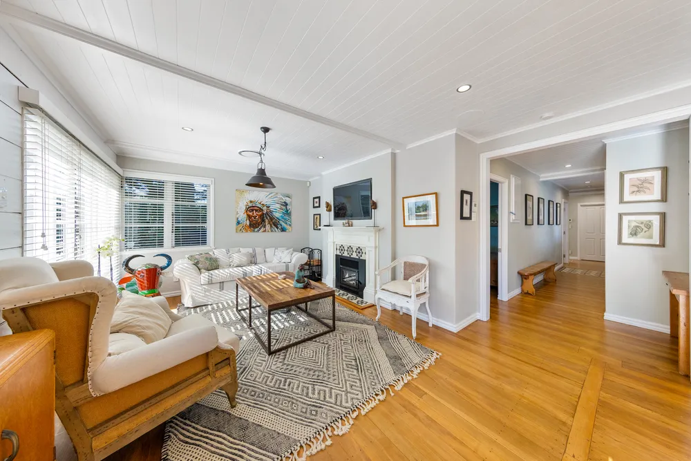 Photos of 11 Alamein Road