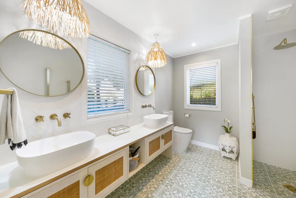 Photos of 11 Alamein Road