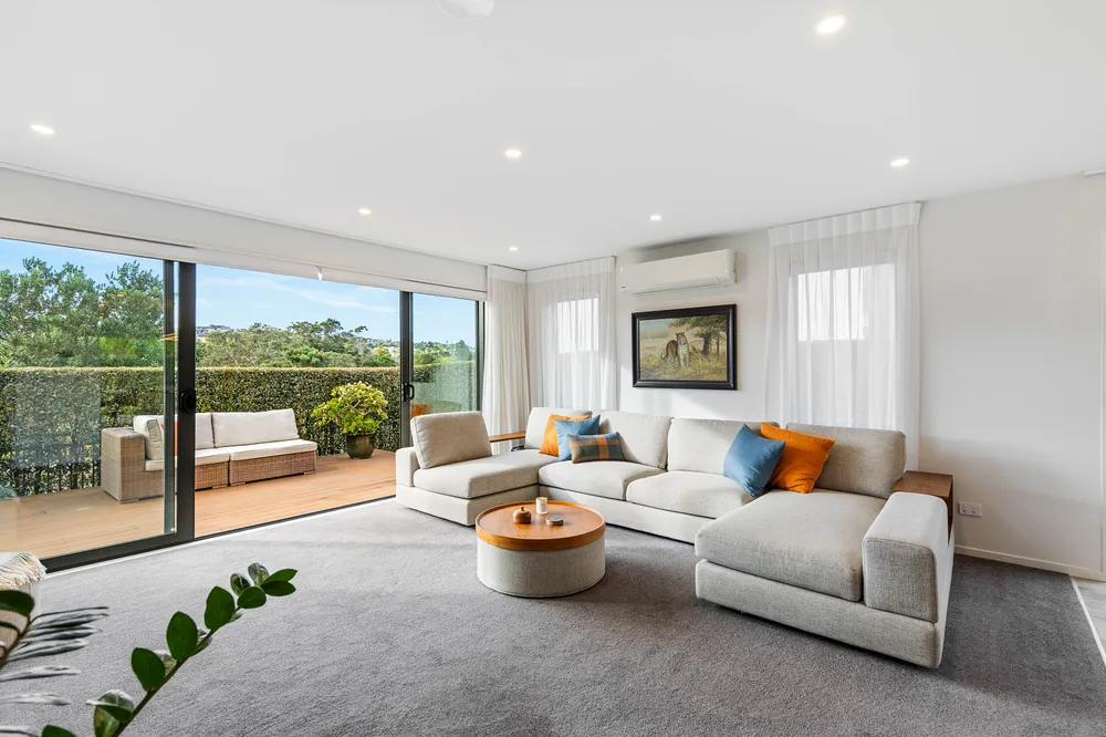 Photos of 66 Arran Point Parade