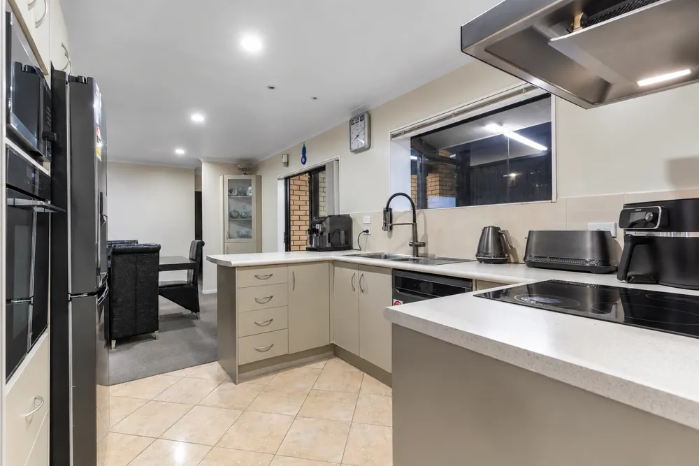 Photos of 38 Nicholas Gibbons Drive