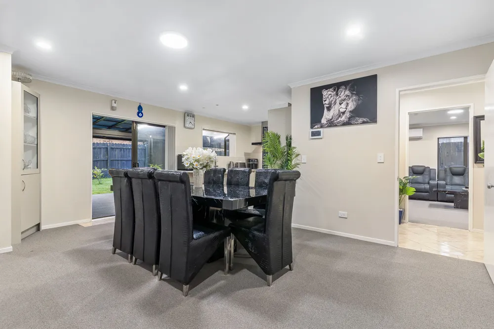 Photos of 38 Nicholas Gibbons Drive