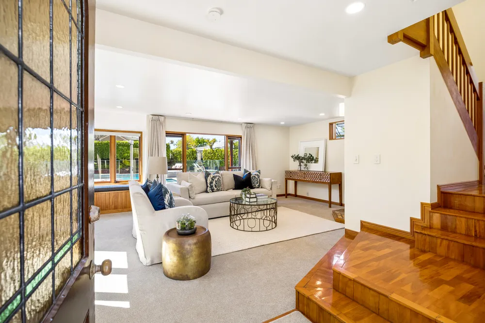 Photos of 76 St Vincent Avenue