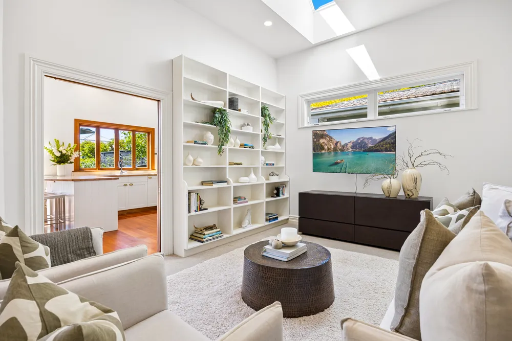 Photos of 76 St Vincent Avenue