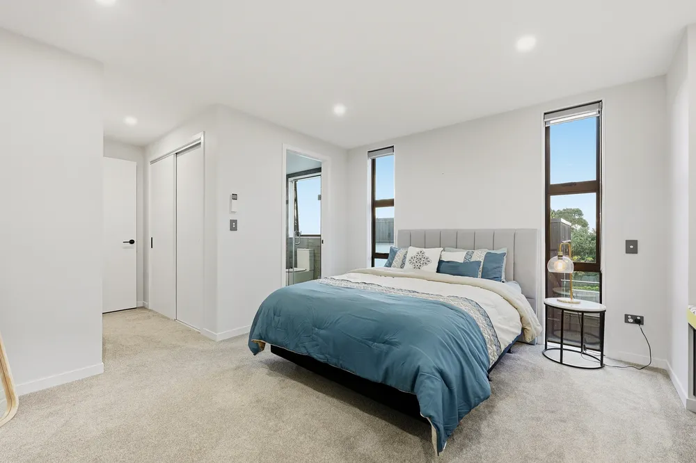 Photos of 60 St Leonards Road