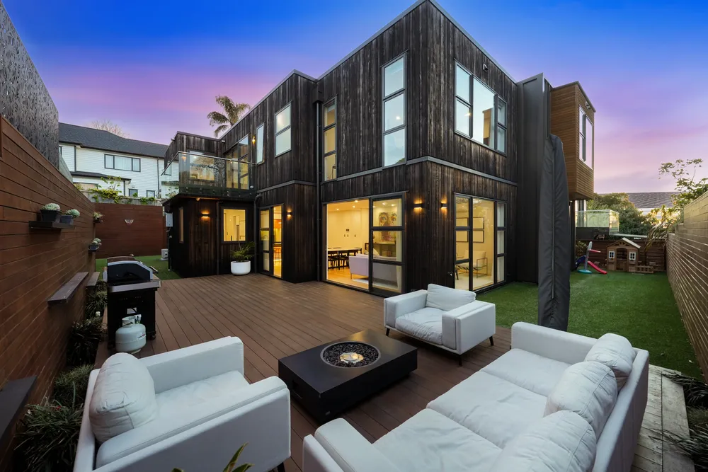 Photos of 60 St Leonards Road